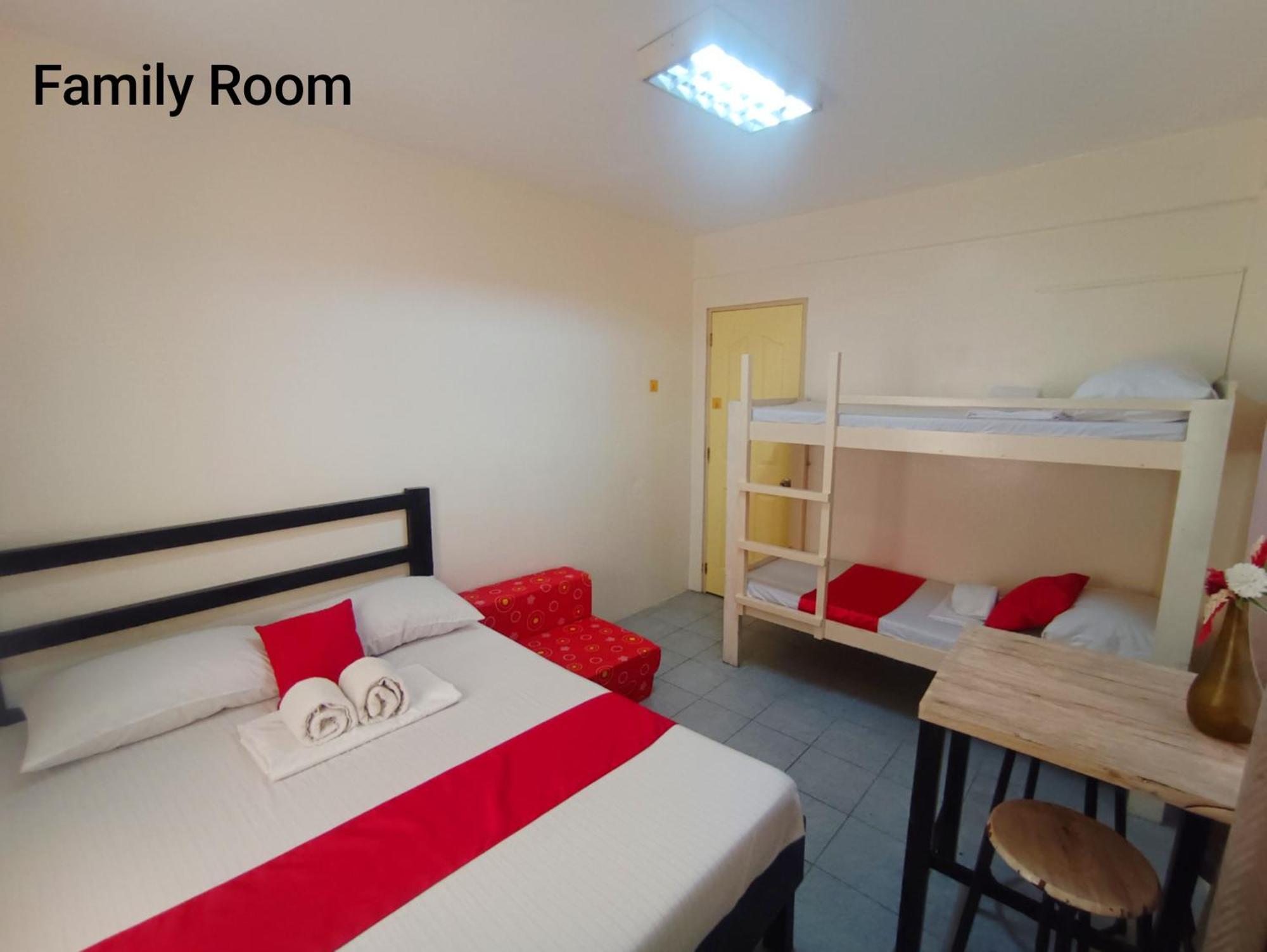 Bed and Breakfast Bed And Brewhouse Sucat à Paranaque City Extérieur photo